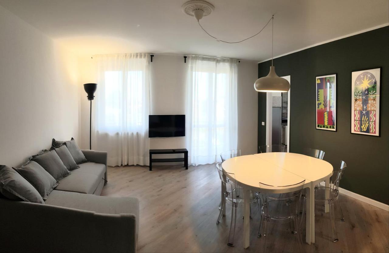V12 Apartments - Trecate Εξωτερικό φωτογραφία
